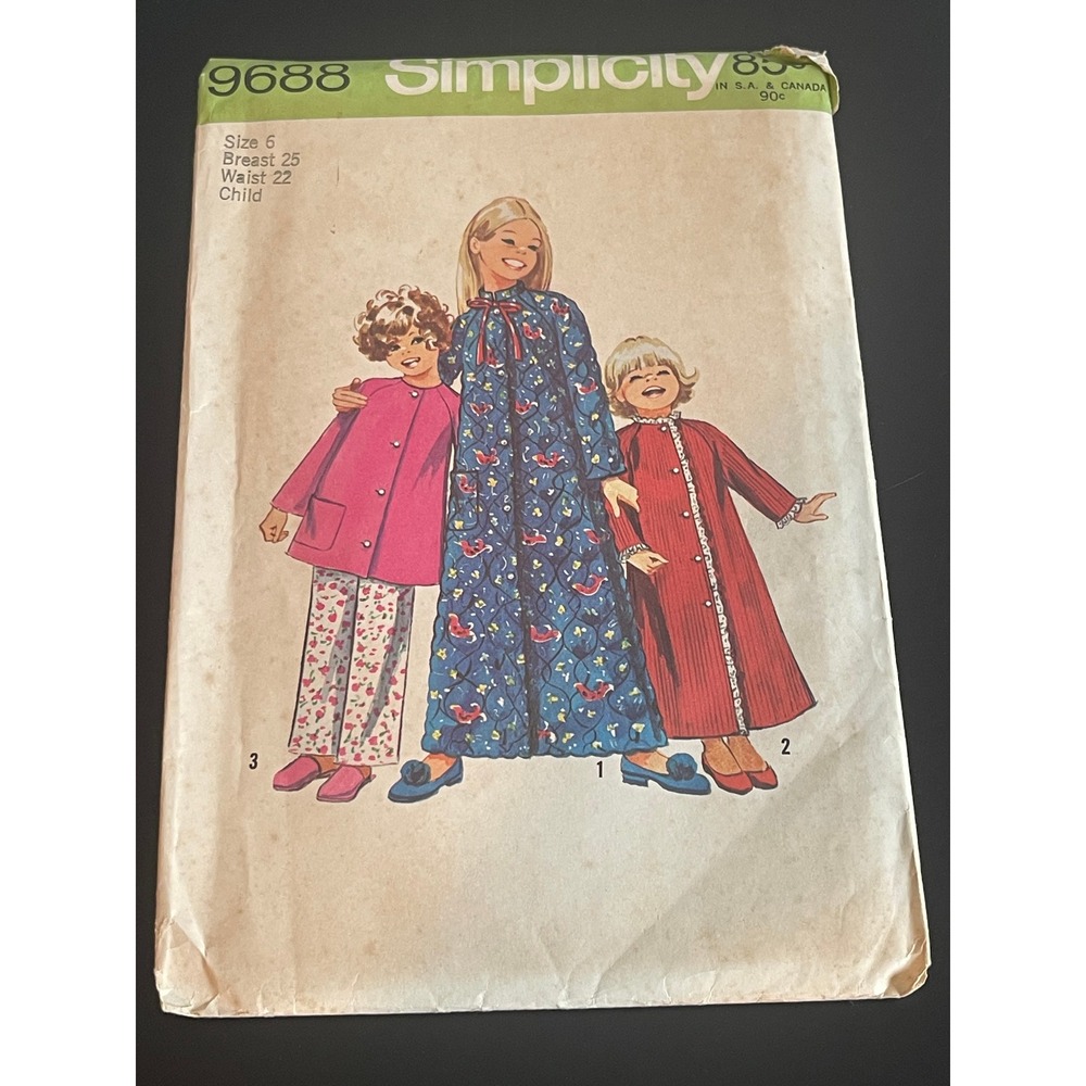 00617 - 1971 Simplicity 9688‎ Children Nightgown Pajama Robe Sewing Pattern Sz 6